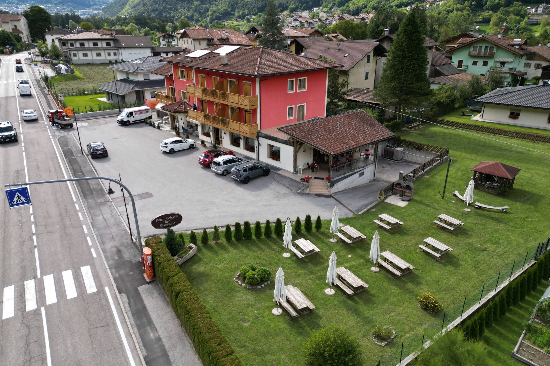 Esterno Hotel Dolomiti Saone