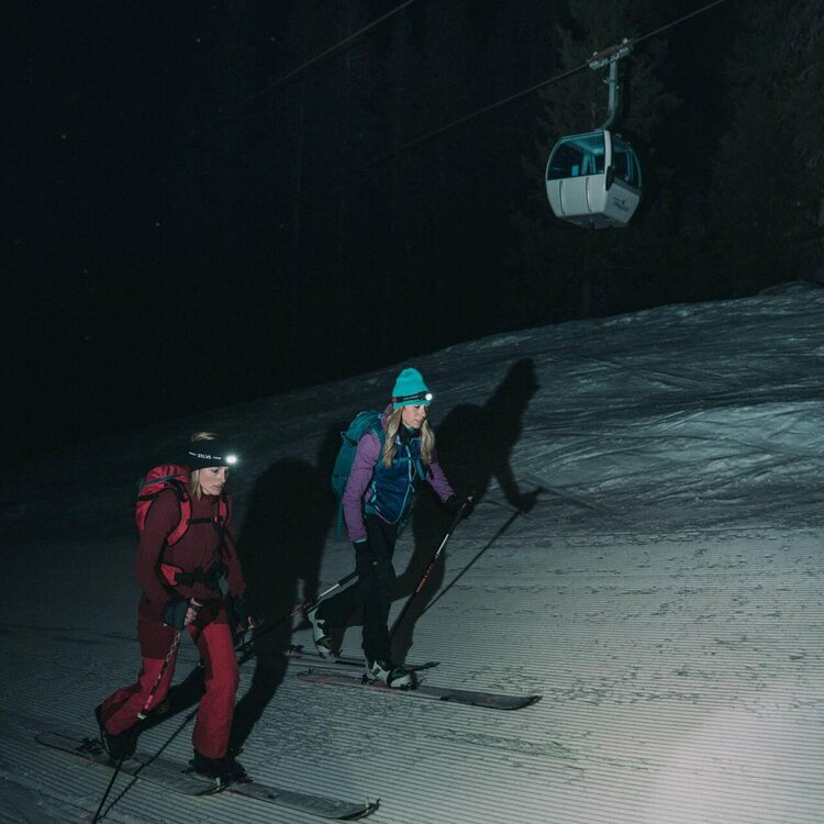 Sci alpinismo sotto le stelle